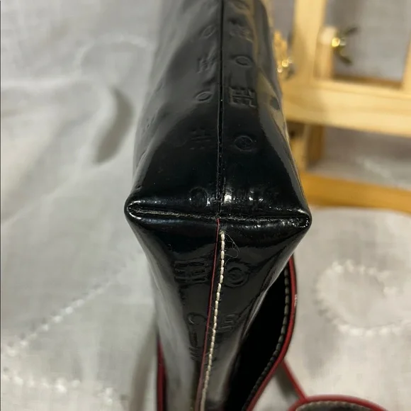 Arcadia made in Italy patent leather bag with removable strap